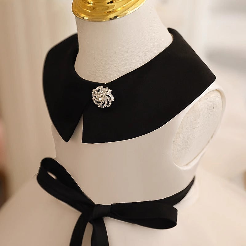 Vestido Blanco de Princesa para Niña con Moños | Imagen 4 | My Store Plus