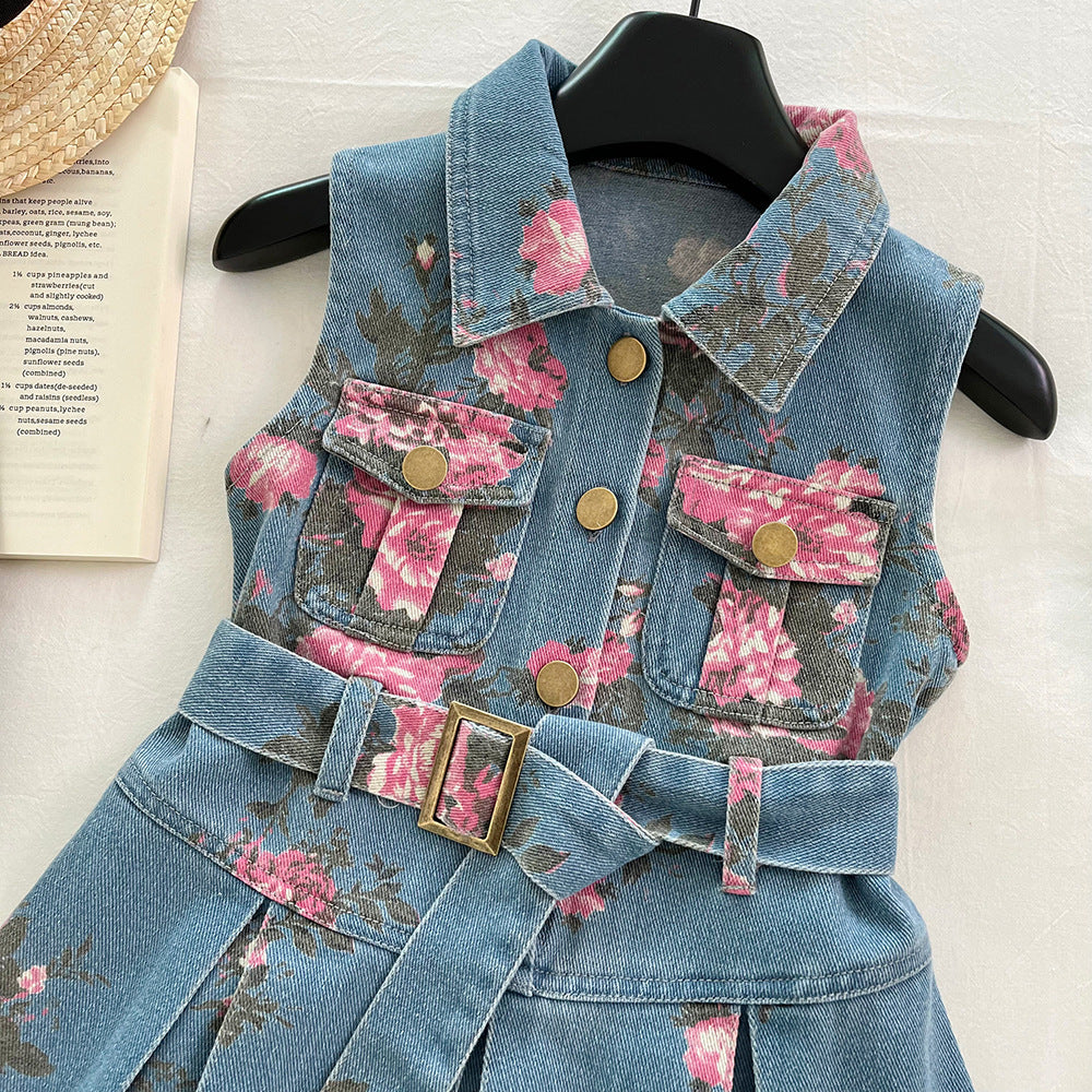 Vestido de Mezclilla Floral sin Mangas para Niña con Cinturón | Imagen 3 | My Store Plus