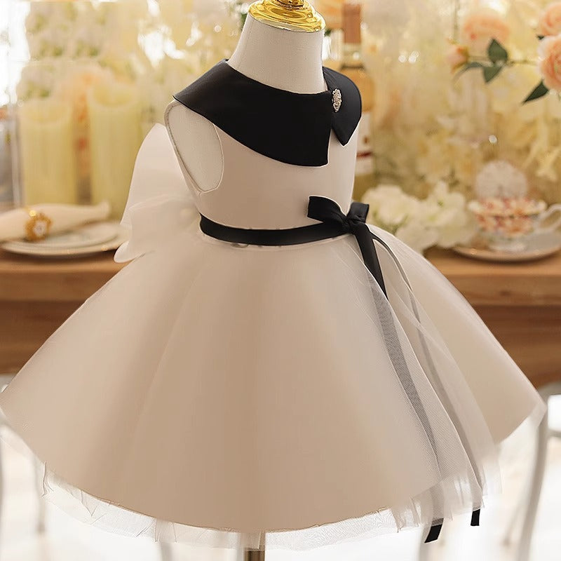 Vestido Blanco de Princesa para Niña con Moños | Imagen 3 | My Store Plus