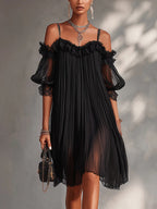 Robe mini noire en dentelle à dos ouvert pour femme