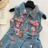 Vestido de Mezclilla Floral sin Mangas para Niña con Cinturón | Imagen 3 | My Store Plus