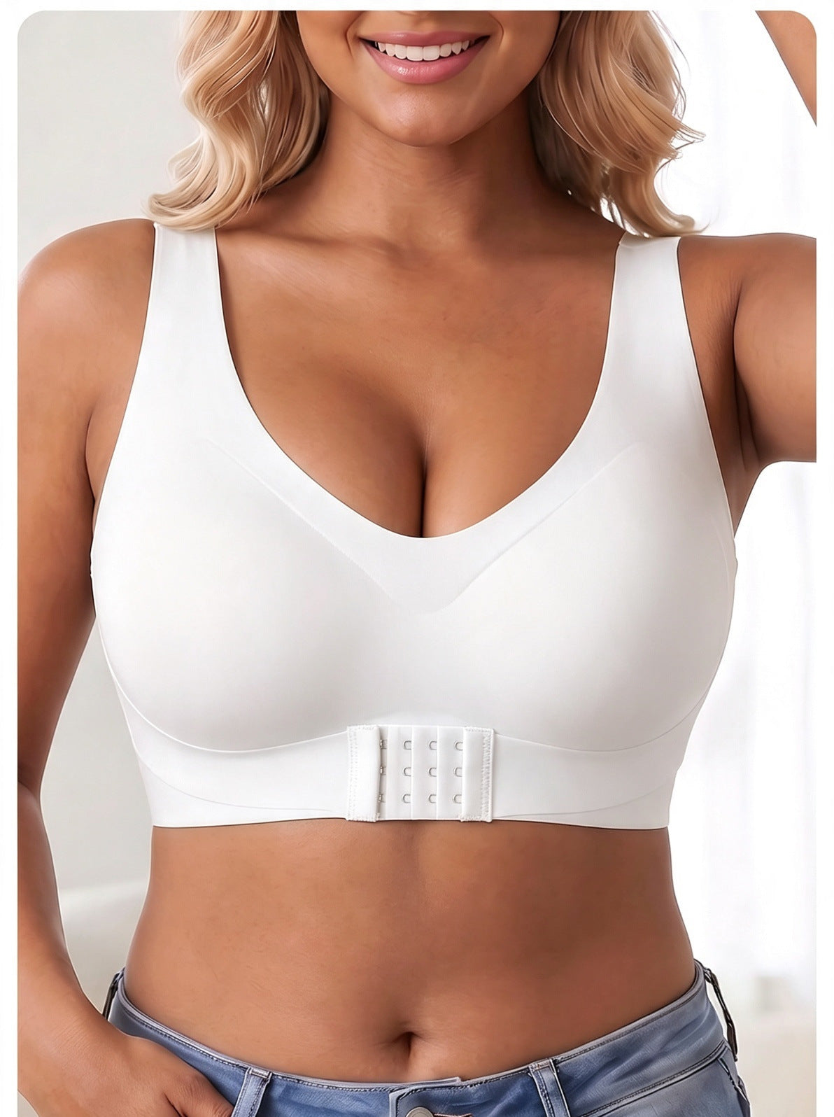 Fixed Cup Sports Bra with Antibacterial Fabric