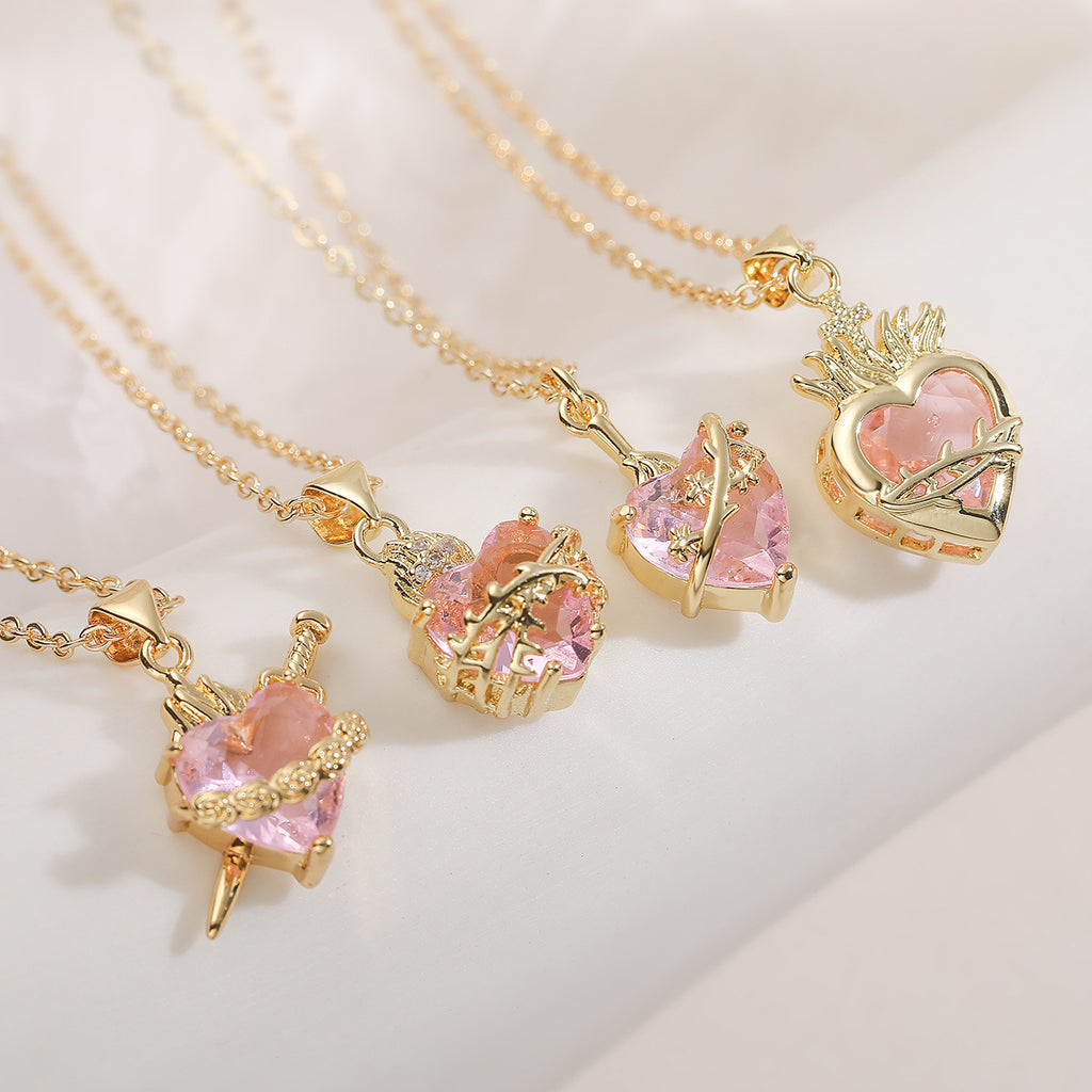 Collar con Corazón y Circonias Rosas, Baño de Oro 18K