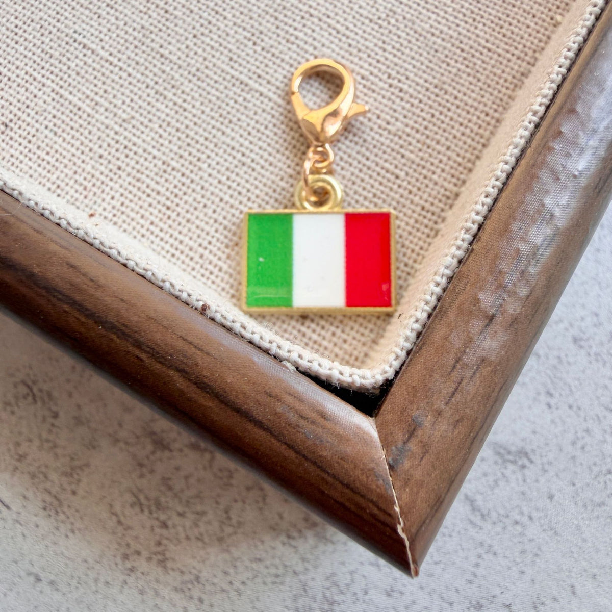 Llavero de Bandera Esmaltada para Viaje y Colección - vista 13