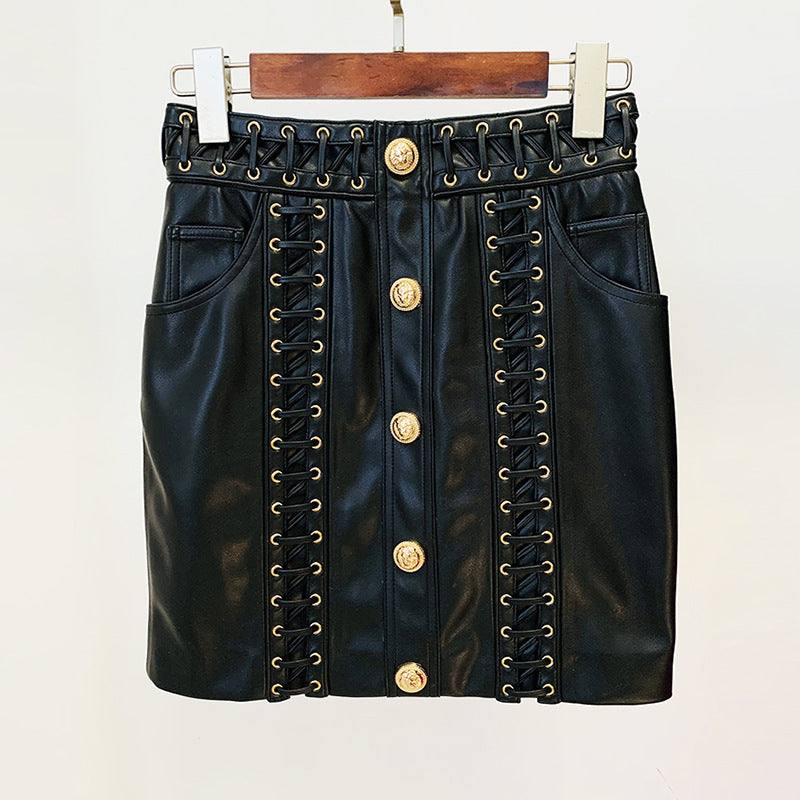 Veste cintrée noire en similicuir à lacets pour femme