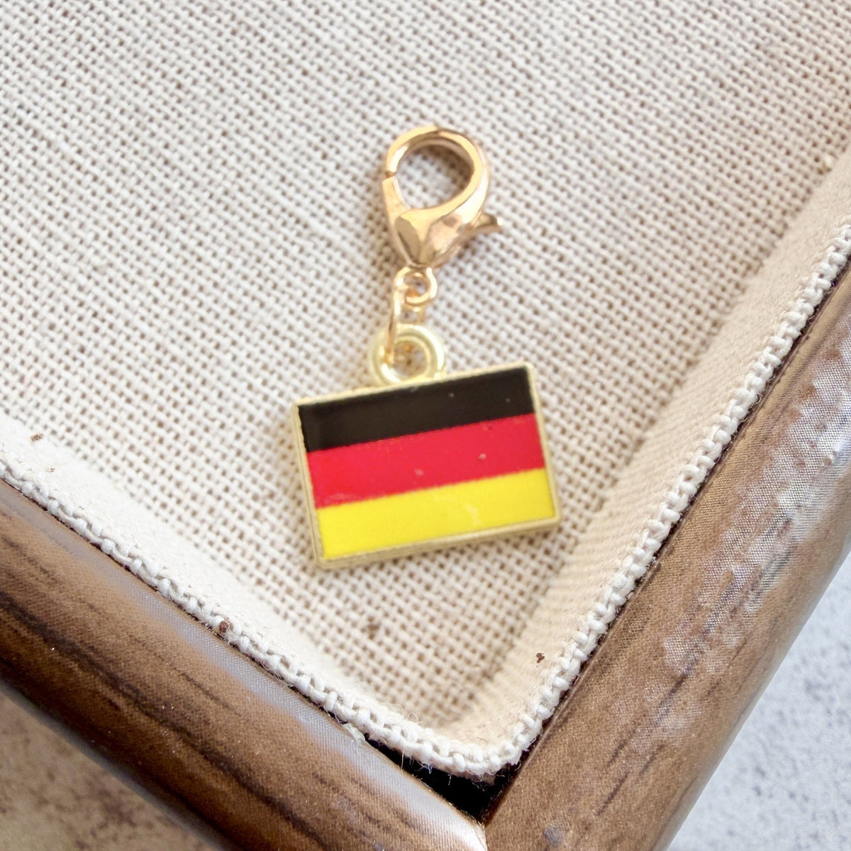 Llavero de Bandera Esmaltada para Viaje y Colección - vista 17
